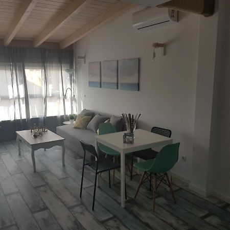 Apt 5 - Apartamento En La Playa De El Palo Málaga Eksteriør billede